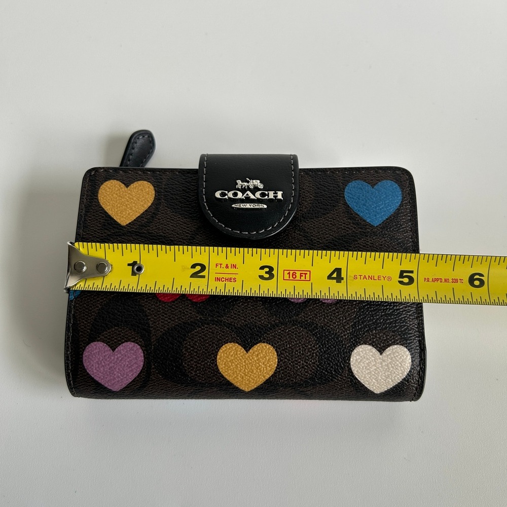 Coach Medium Corner Zip Wallet Multicolor Signature Canvas Heart Print CP418 - Picture 5 of 6